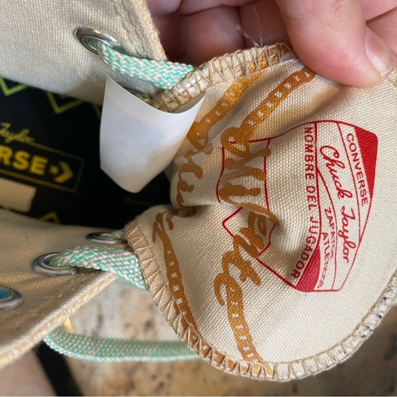 Women’s size 8.5  - Converse Chuck 70 High Mi Gente Capsule - White Onyx - Picture 8 of 11